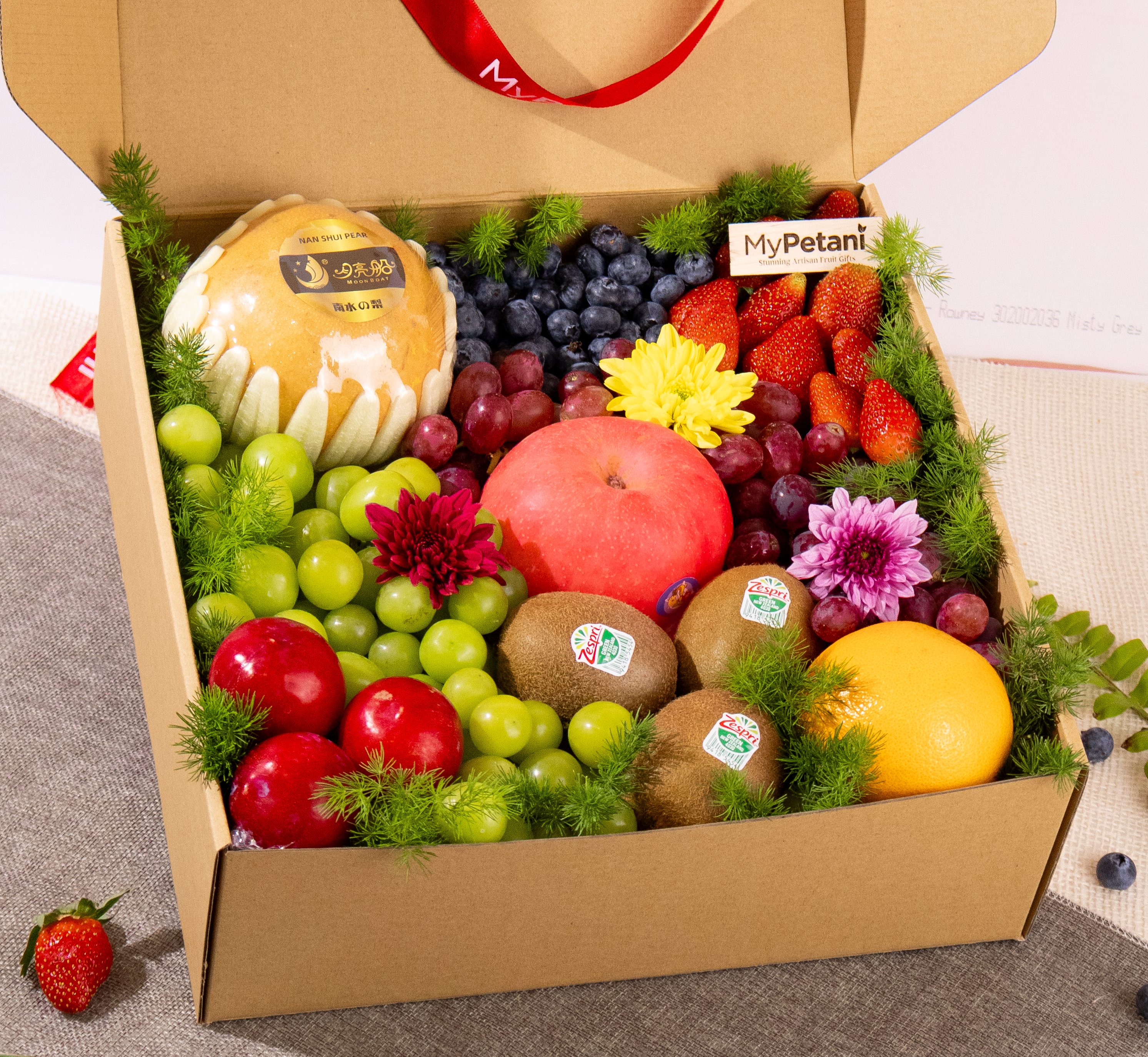 Suria Lush Fruit Box [L] (Available in Klang Valley, JB & Penang Only)