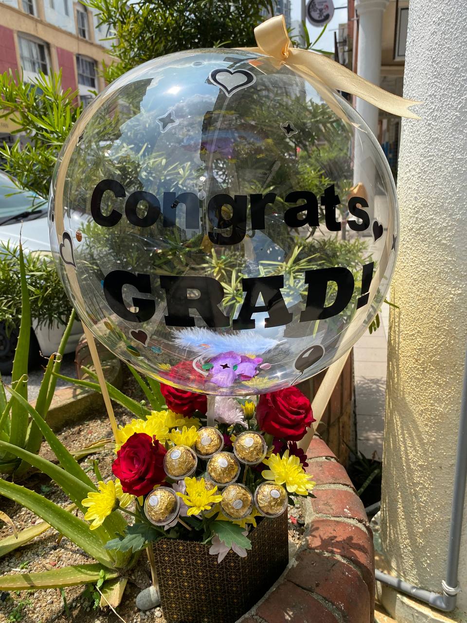 Congrats Graduation Bobo Ferrero Flower Vase (Available in KL & Selangor)