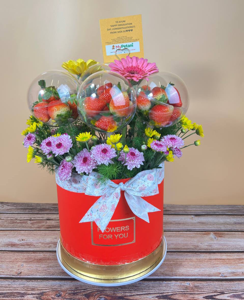Mona Lisa Strawberry Fruit Box (Available in Klang Valley & Seremban only)