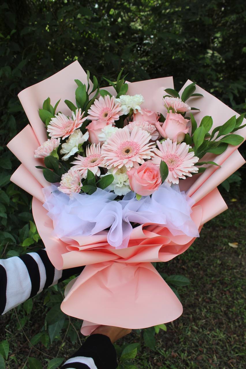 Dreamy Daisies Flower Bouquet