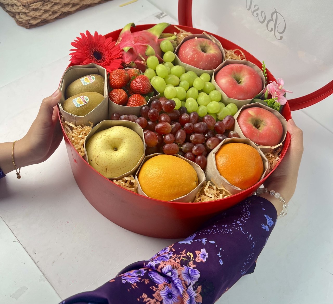 Botanica Fruit Box