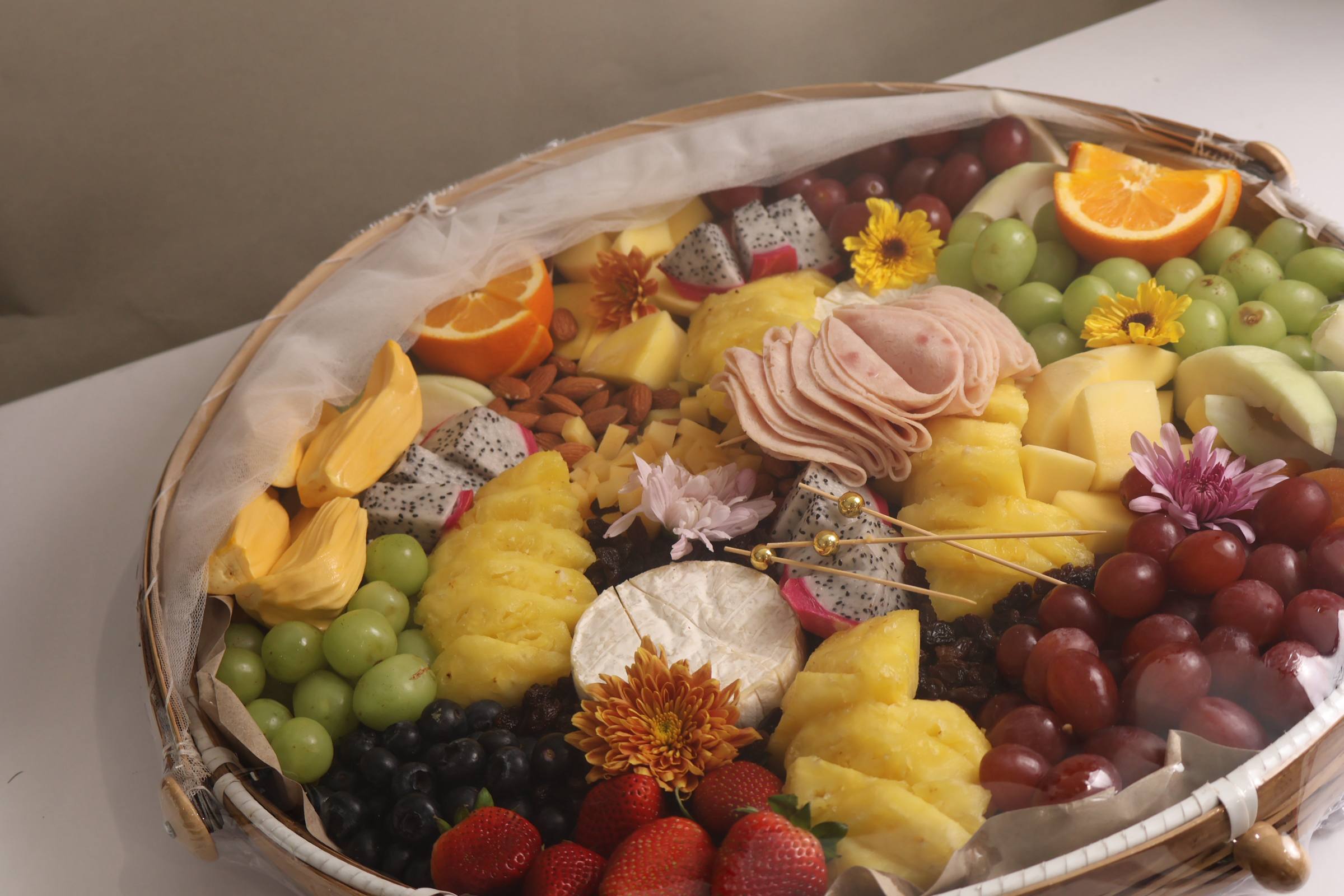 Bellissima Cheese Fruit Platter
