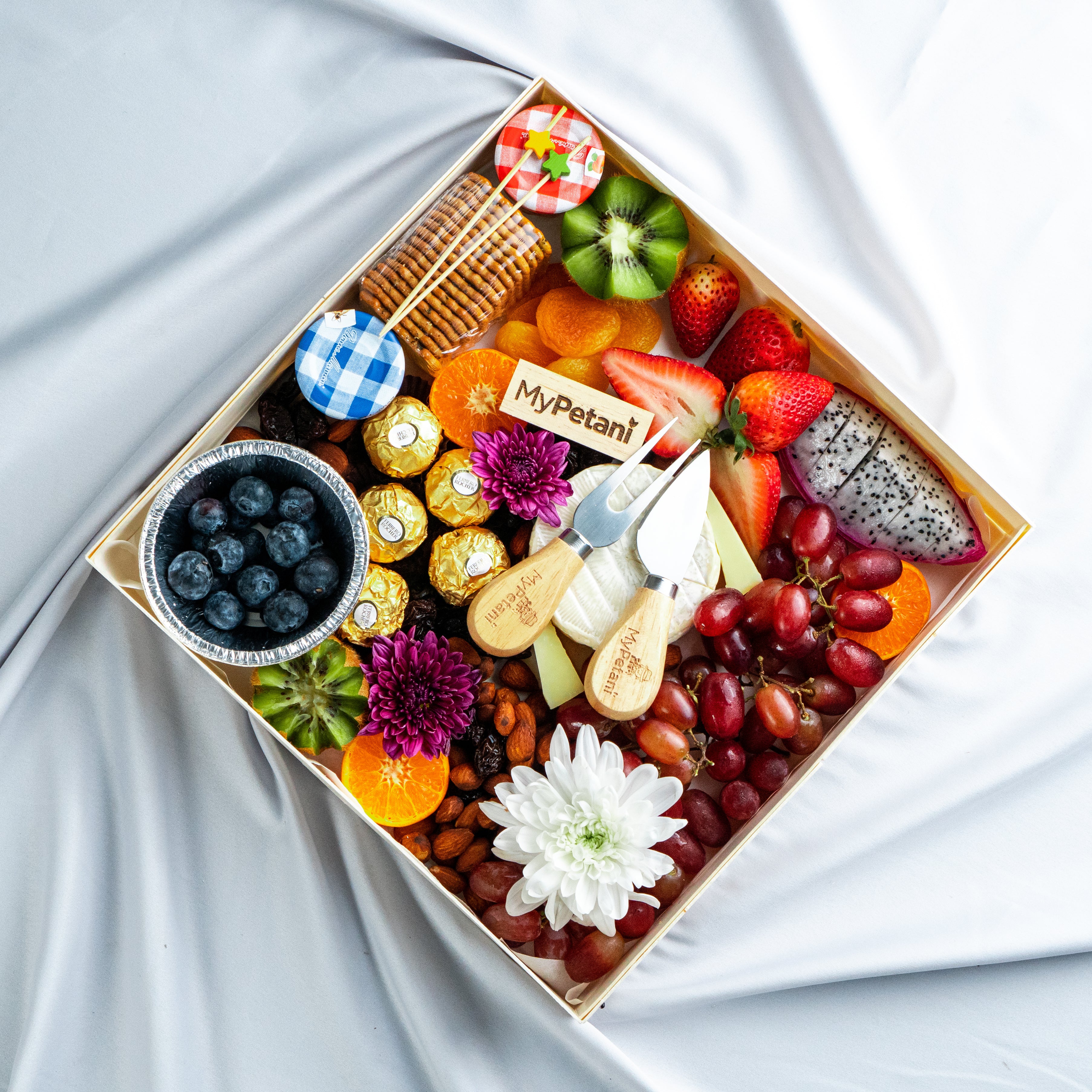 Double Gold Cheese Fruit Platter