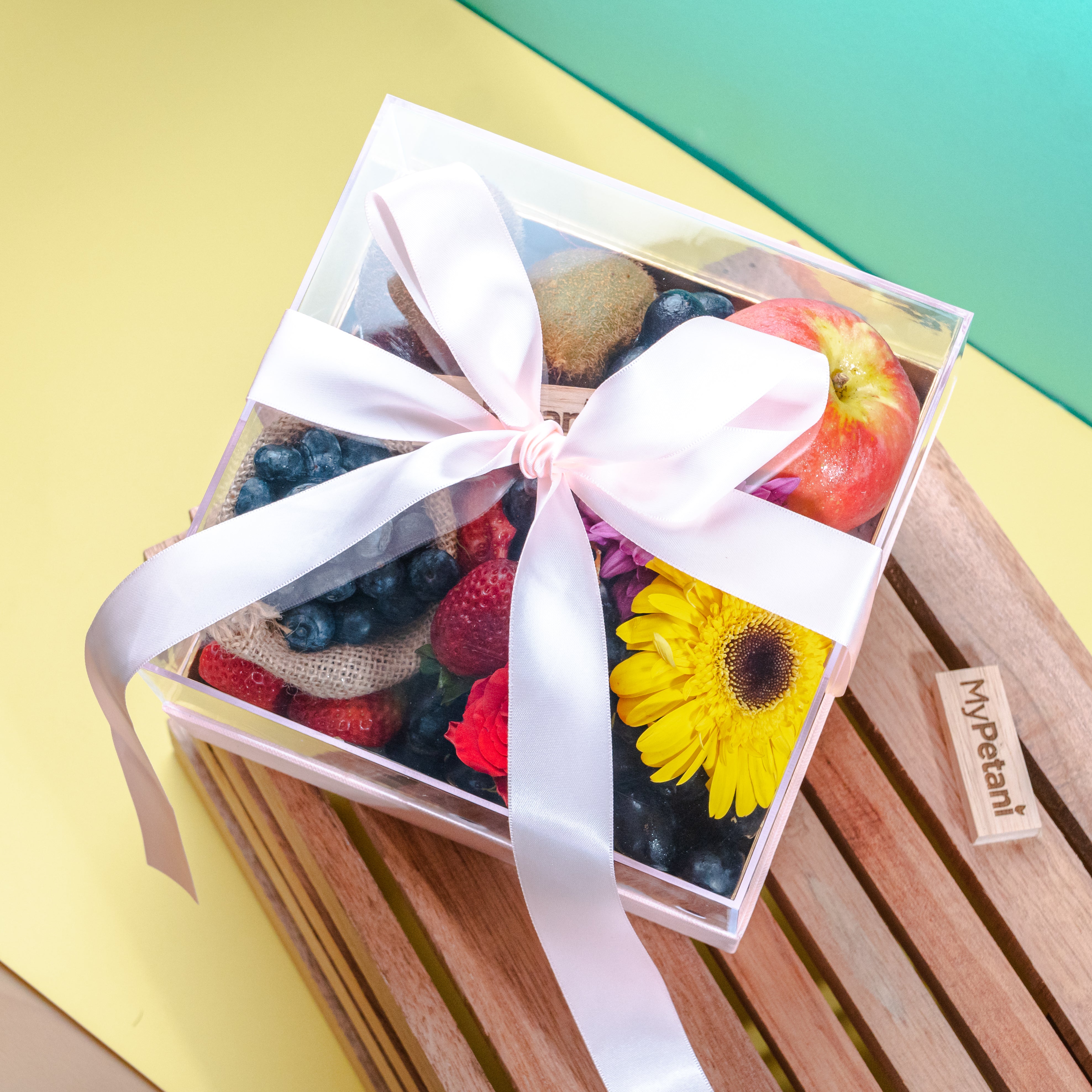 KLCC Acrylic Fruit Box