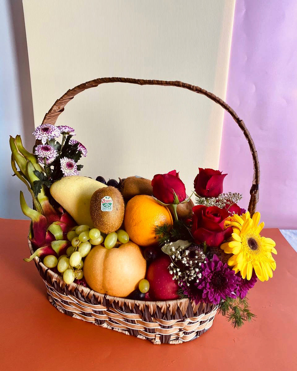 Monet Flower Fruit Basket (Available in KV, KL & Seremban)