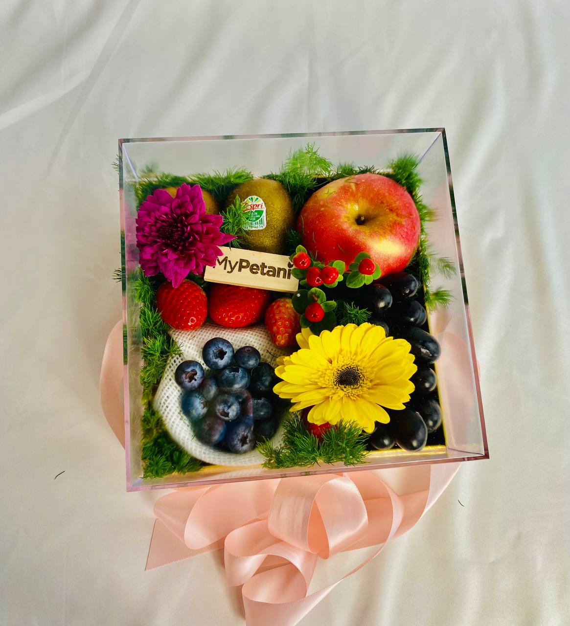 KLCC Acrylic Fruit Box